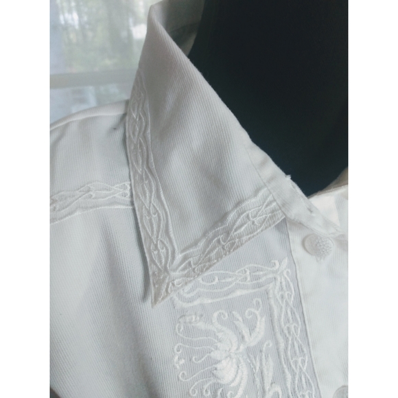 Jacqueline Ferrar vintage white embroidered button down blouse with collar - Picture 4 of 6